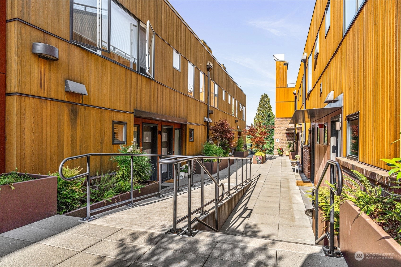 Bryant Heights Townhomes and Townhouses For Sale at Bryant Heights in