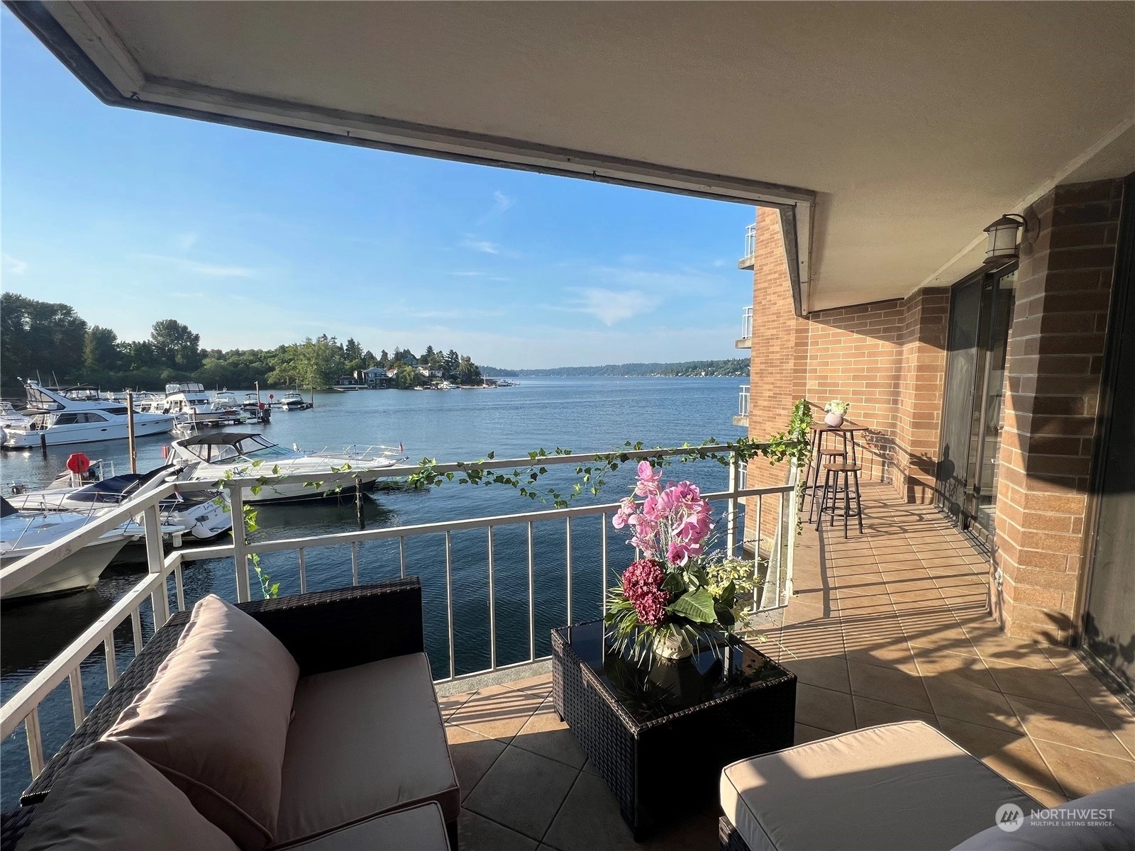 Spinnaker Bay Condos For Sale at Spinnaker Bay in Seattle, WA Wicklund