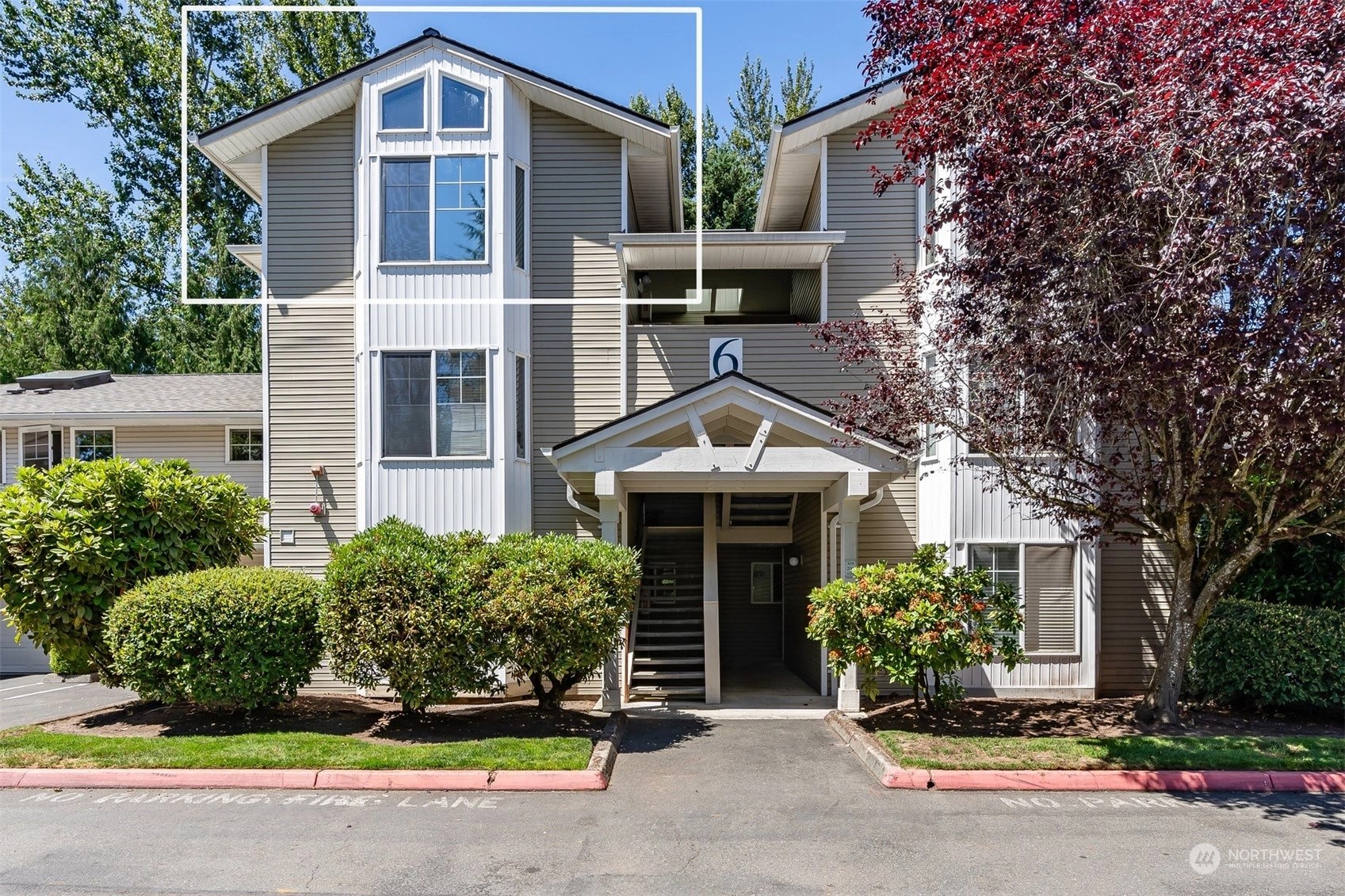 Shoreside Townhomes and Townhouses For Sale at Shoreside in Everett