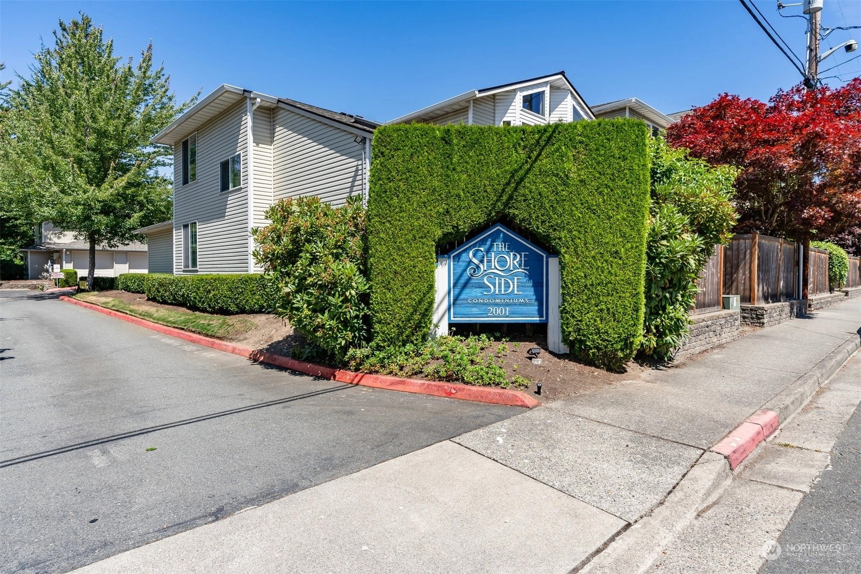 Shoreside Townhomes and Townhouses For Sale at Shoreside in Everett