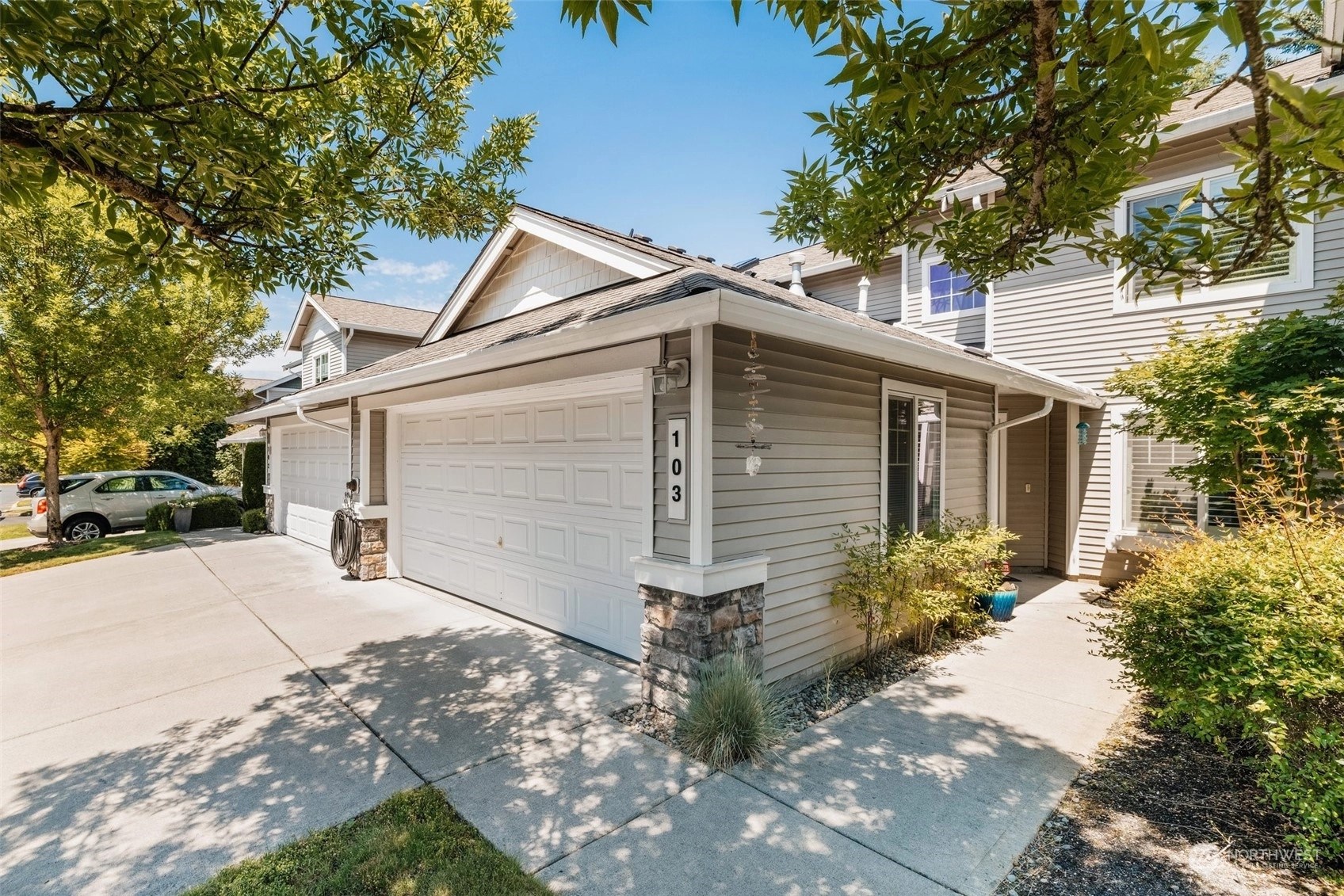 Sorano Townhomes and Townhouses For Sale at Sorano in Auburn, WA