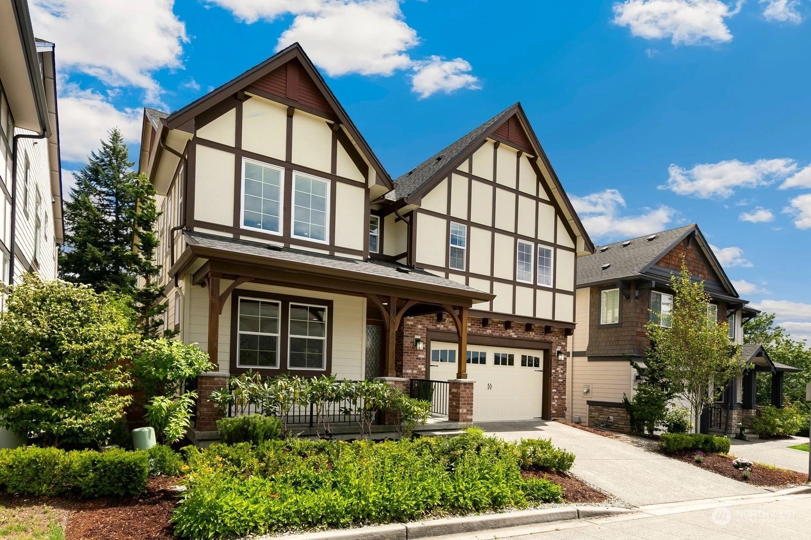 Highcroft at Sammamish Homes For Sale in Highcroft at Sammamish