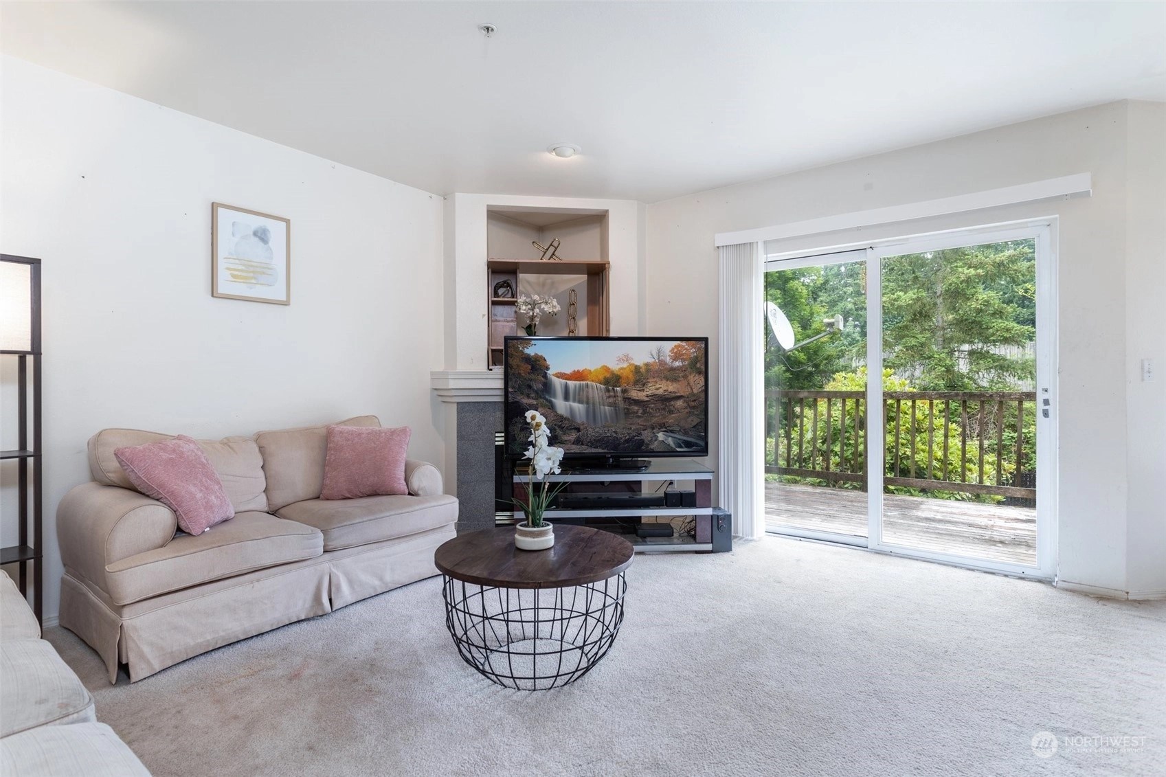 Alder Court Townhomes and Townhouses For Sale at Alder Court in