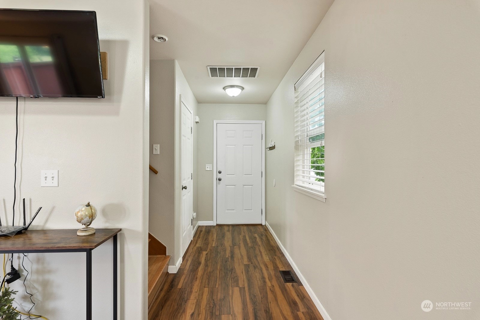 The Bluff at Arlington Townhomes and Townhouses For Sale at The Bluff