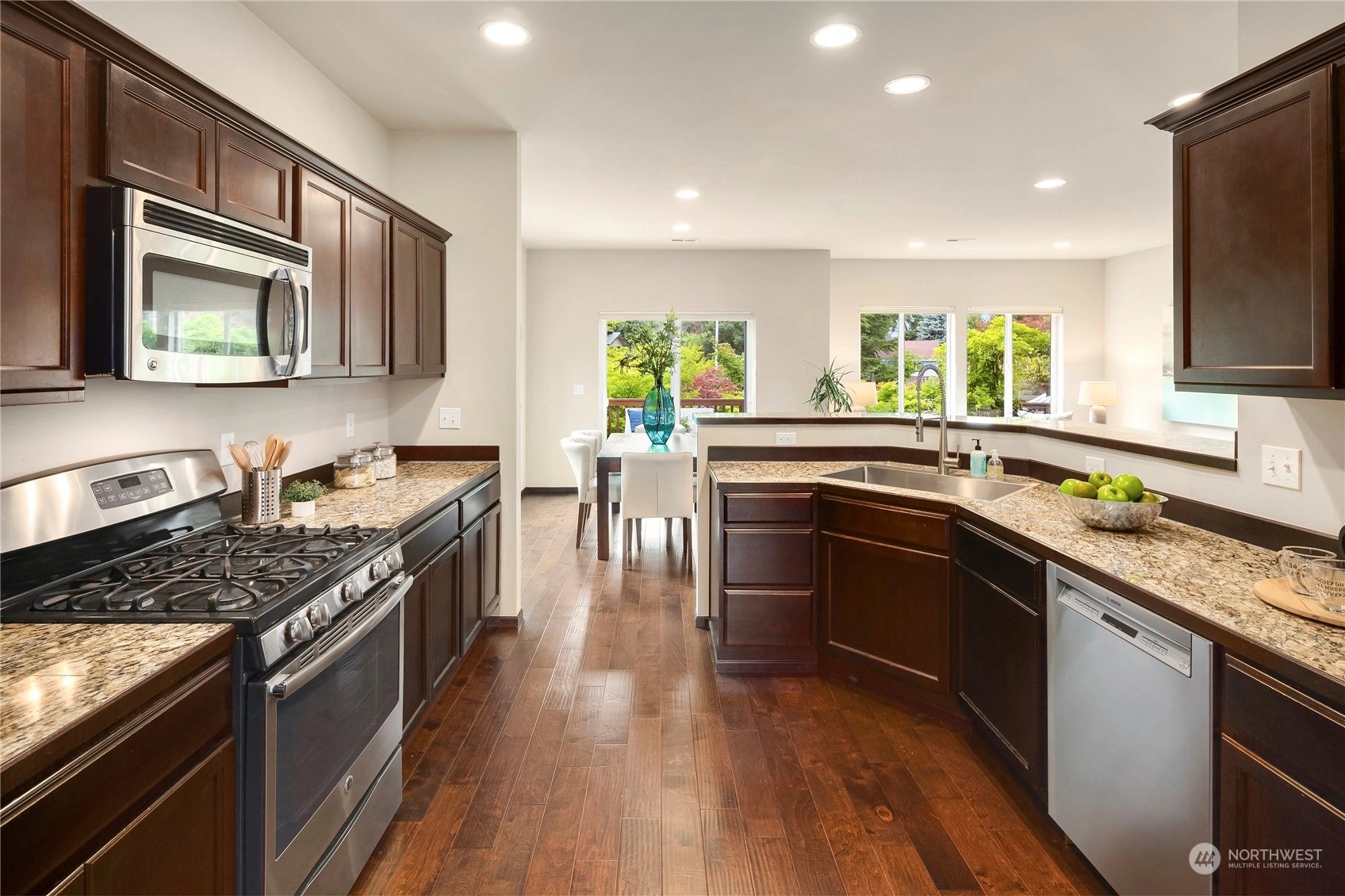 Meadowdale Vista Townhomes and Townhouses For Sale at Meadowdale