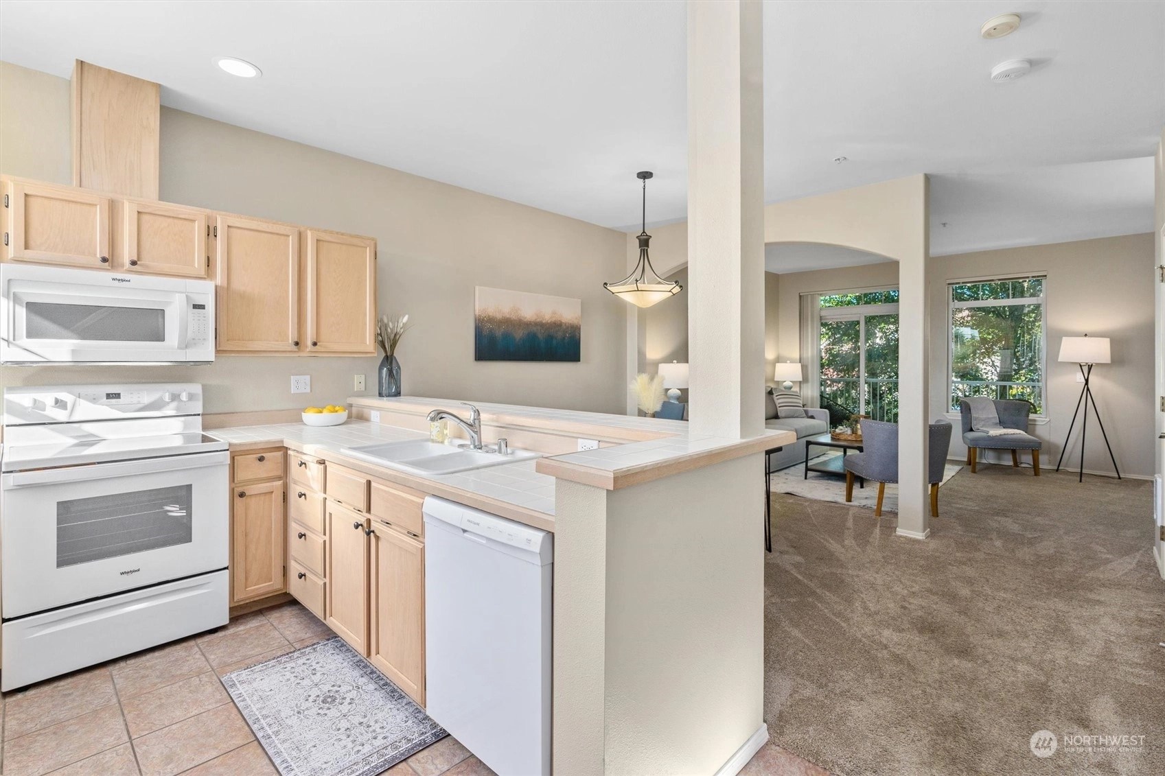 Nantucket Condos For Sale at Nantucket in Mukilteo, WA Wicklund