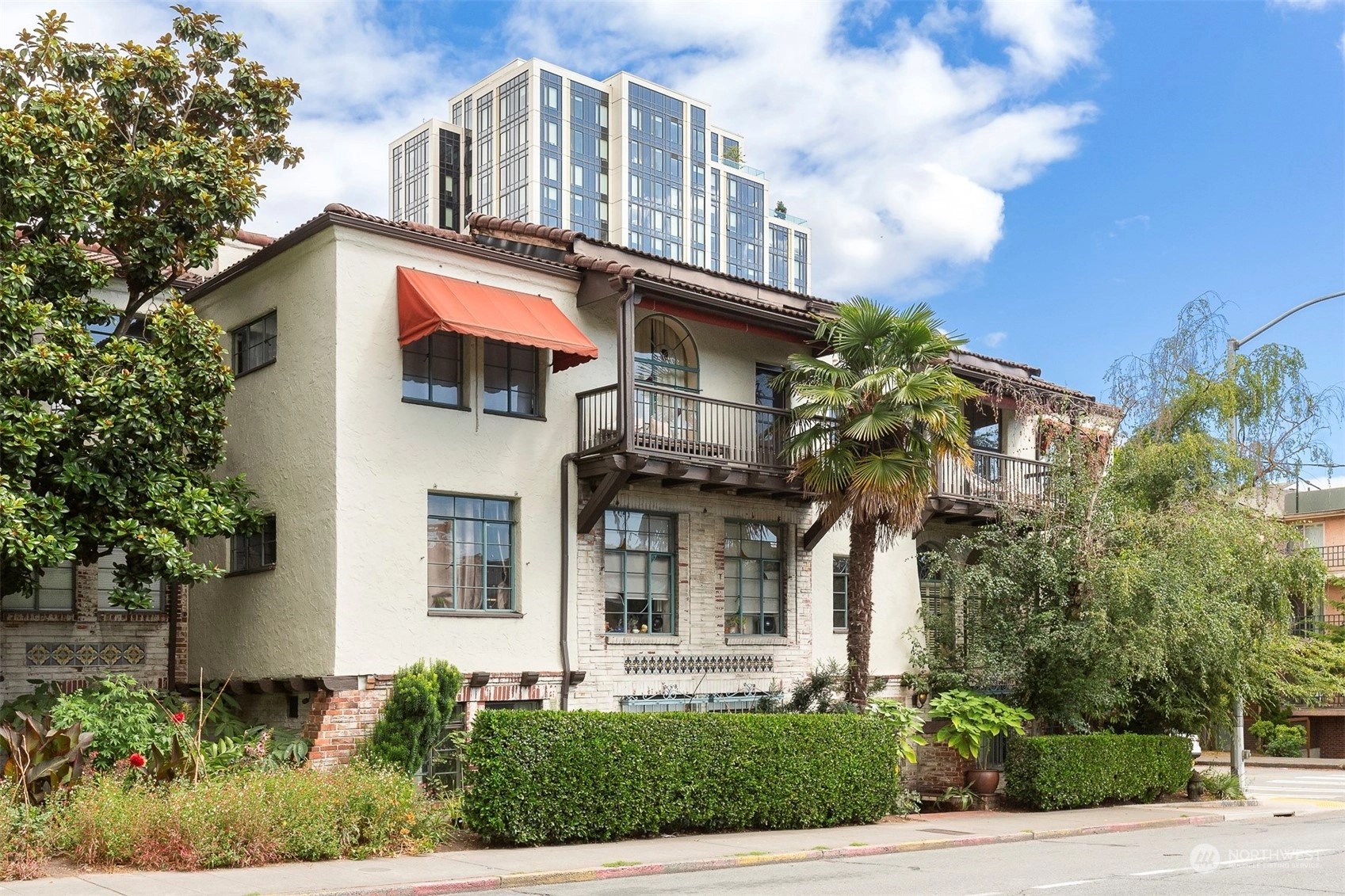 El Monterey Condos For Sale at El Monterey in Seattle, WA Wicklund