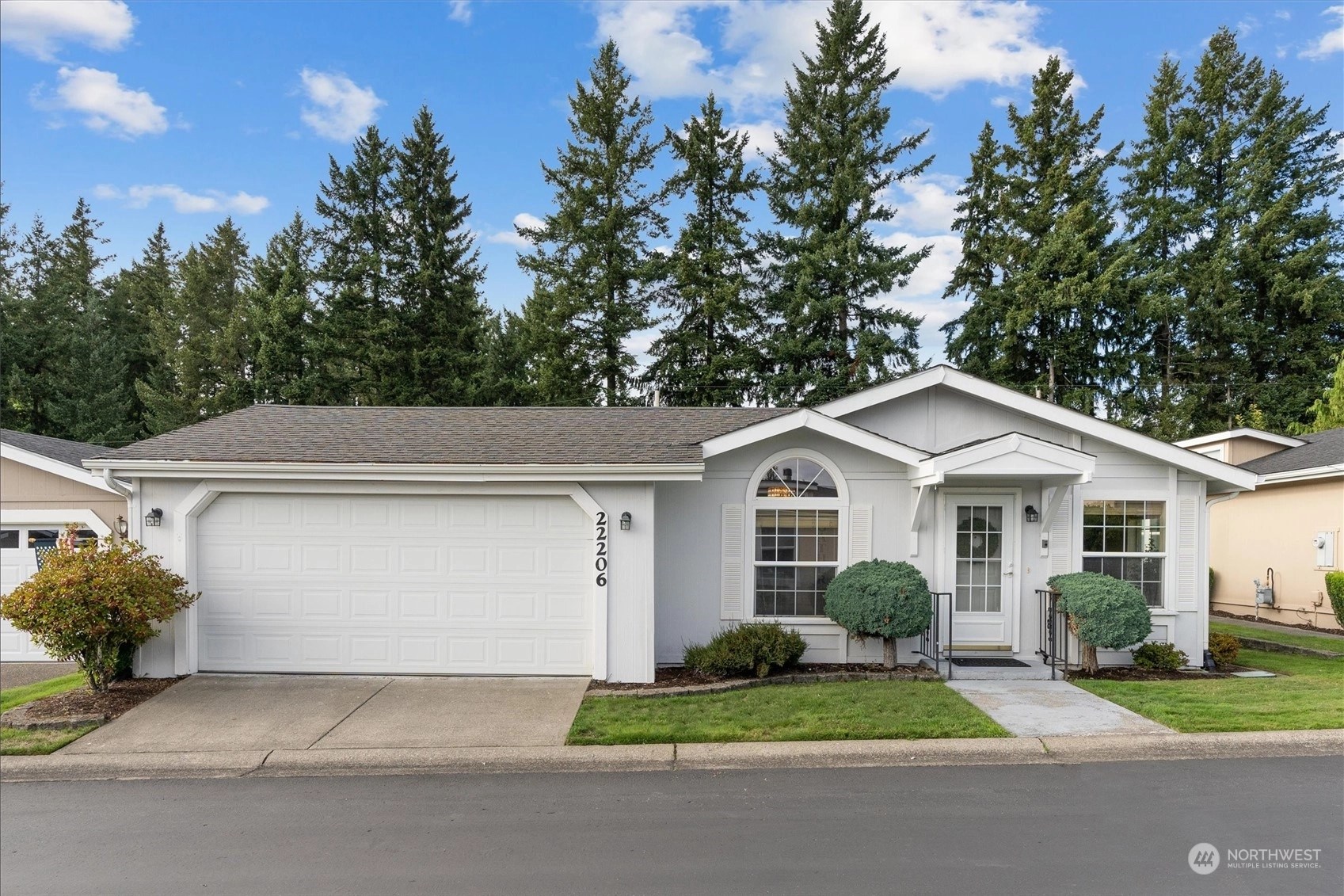 Lake Wilderness Villa Condos For Sale at Lake Wilderness Villa in