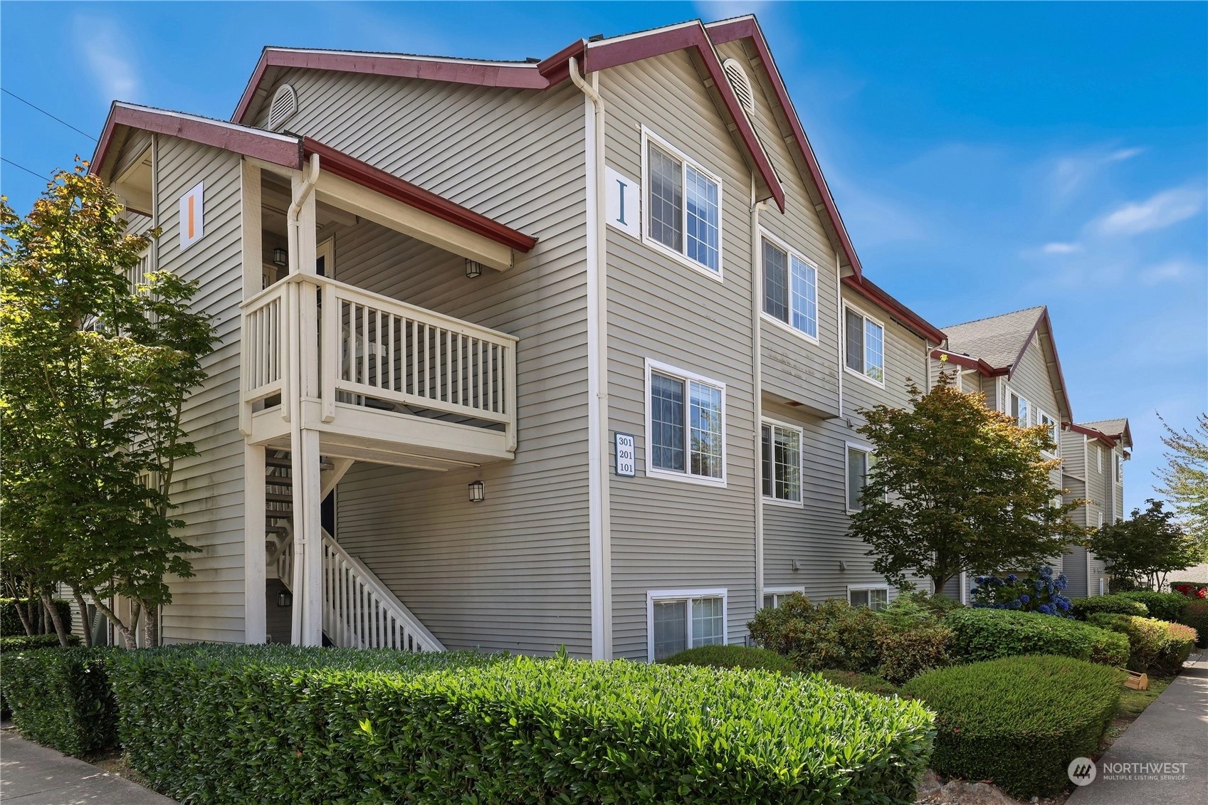 Lake Meridian Ridge Condos For Sale at Lake Meridian Ridge in Kent, WA Wicklund