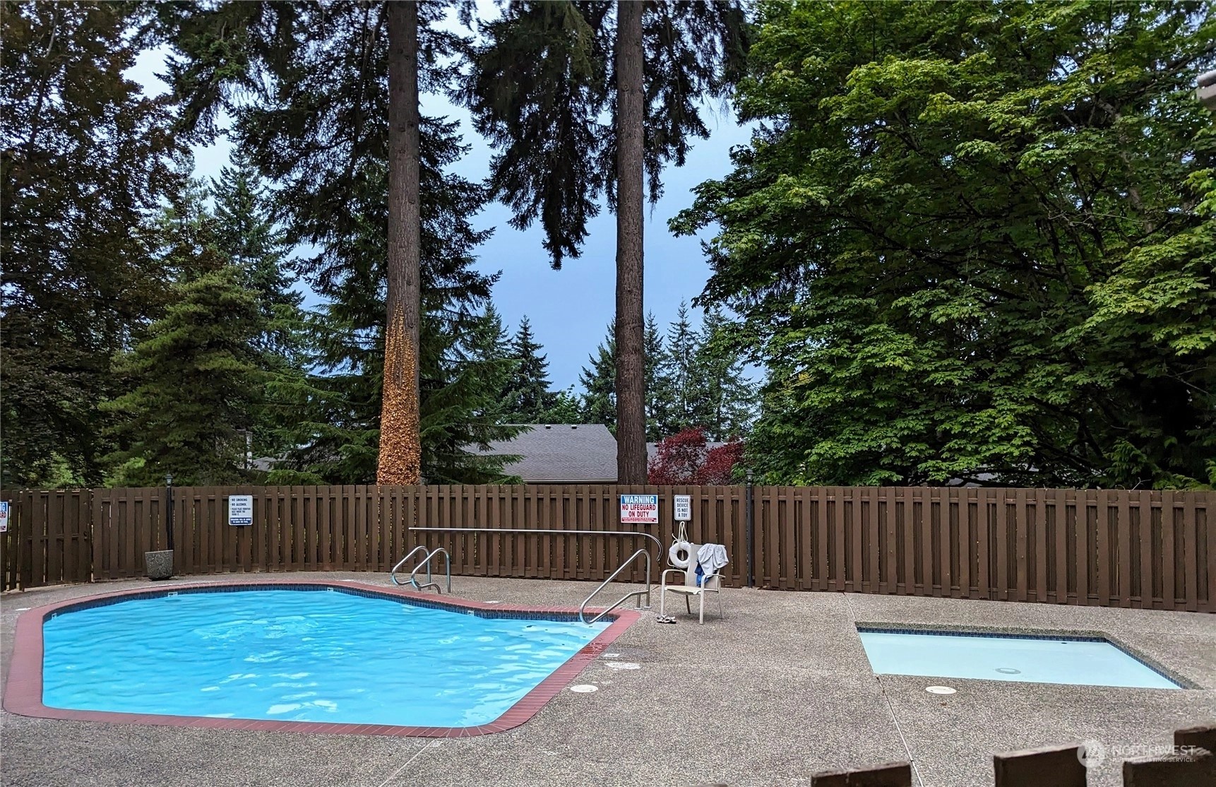 Woodside Terrace Condos For Sale at Woodside Terrace in Kirkland, WA