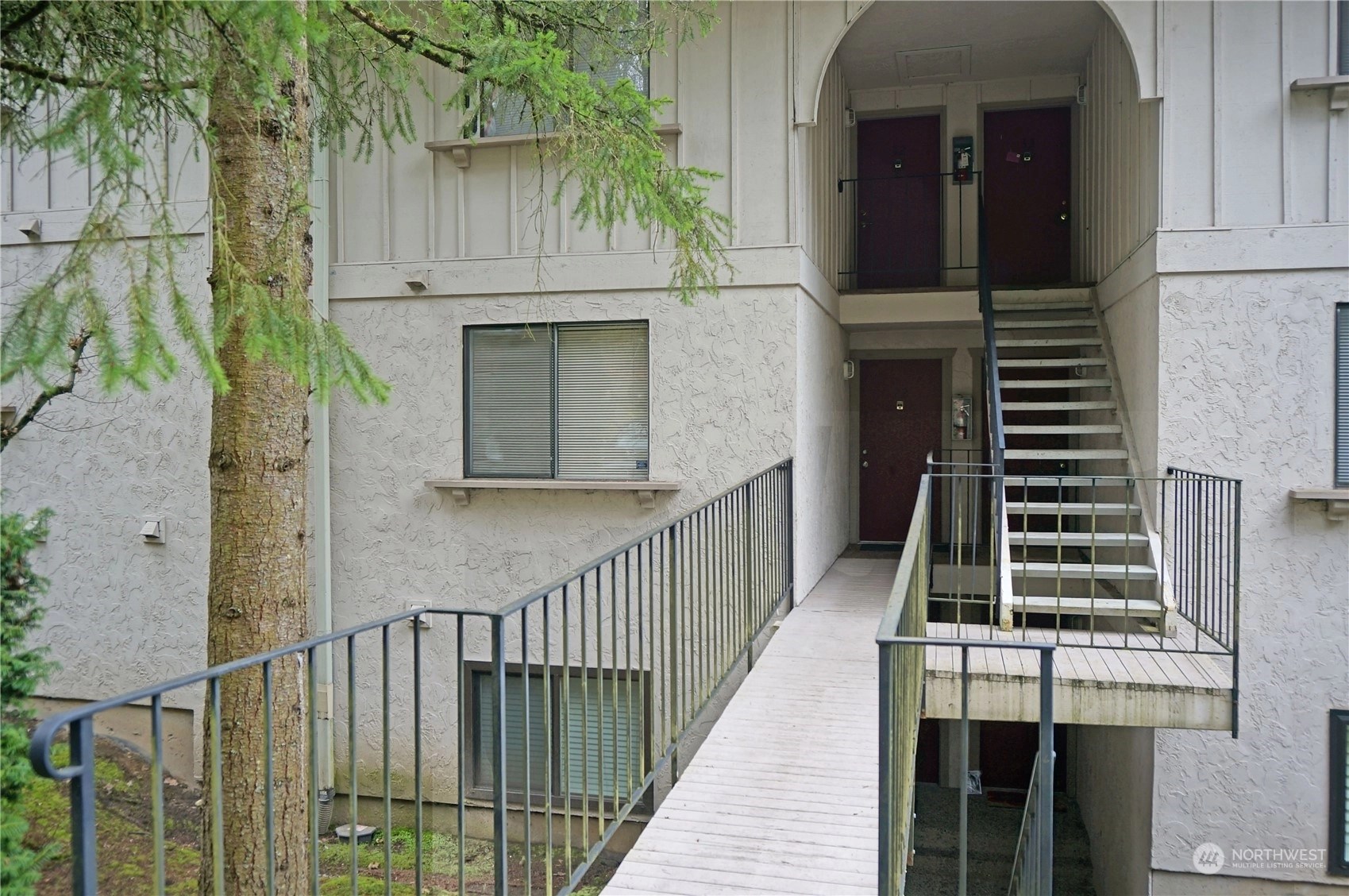 Woodside Terrace Condos For Sale at Woodside Terrace in Kirkland, WA