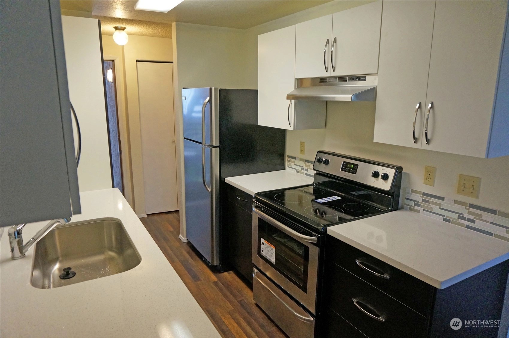 Woodside Terrace Condos For Sale at Woodside Terrace in Kirkland, WA