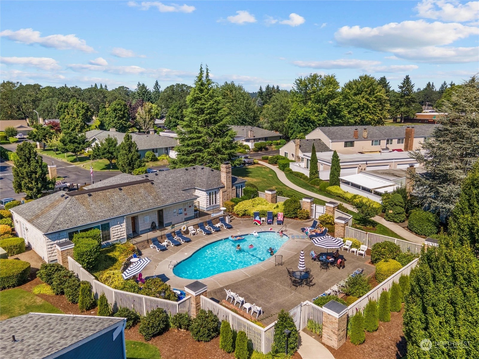 Mount Vernon Village Townhomes and Townhouses For Sale at Mount