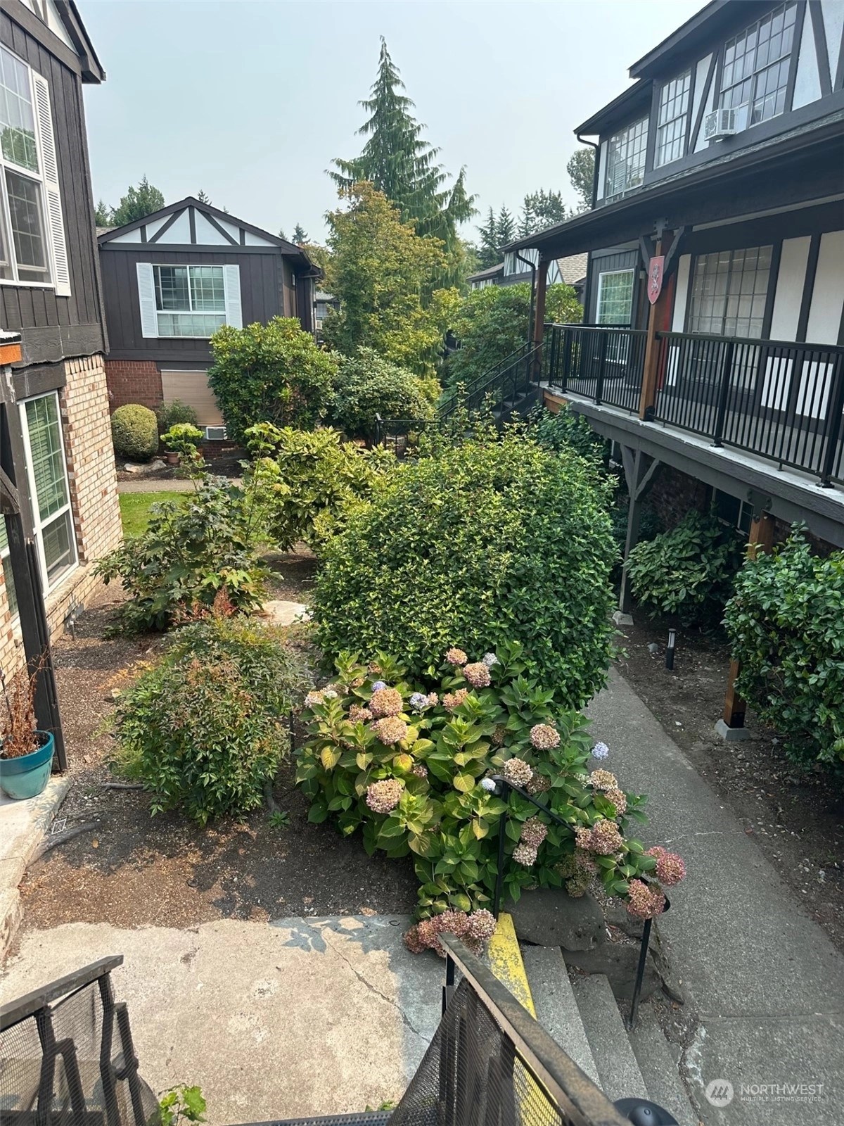 Wedgewood Manor Condos For Sale at Wedgewood Manor in SeaTac, WA