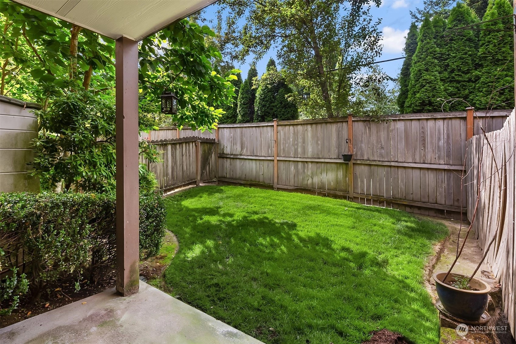 Villa Sonoma Condos For Sale at Villa Sonoma in Kirkland, WA Wicklund