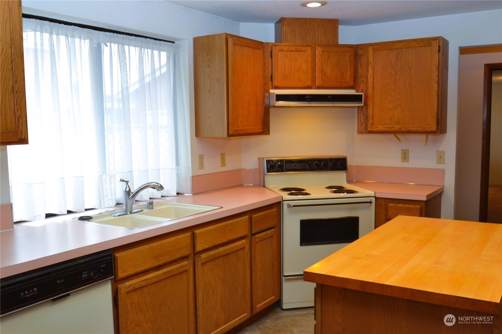 Charlton Lake Estates Condos For Sale at Charlton Lake Estates in