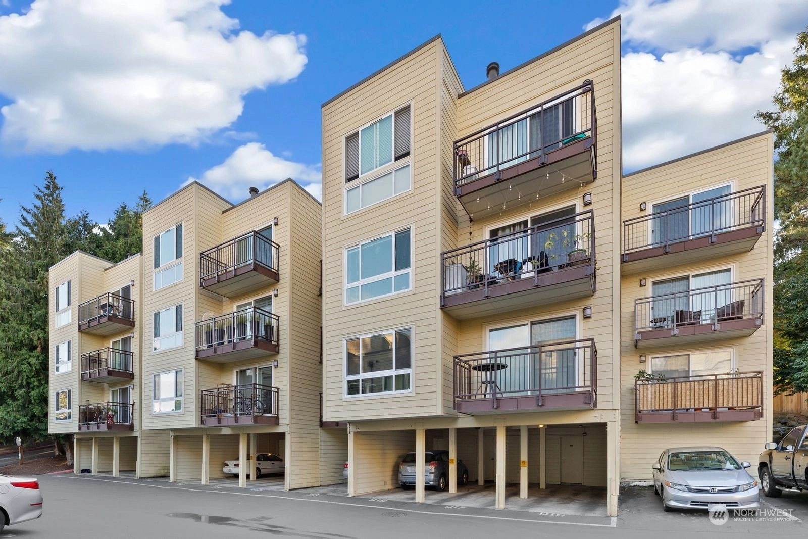 The Sandpiper Condos For Sale at The Sandpiper in Seattle, WA Wicklund