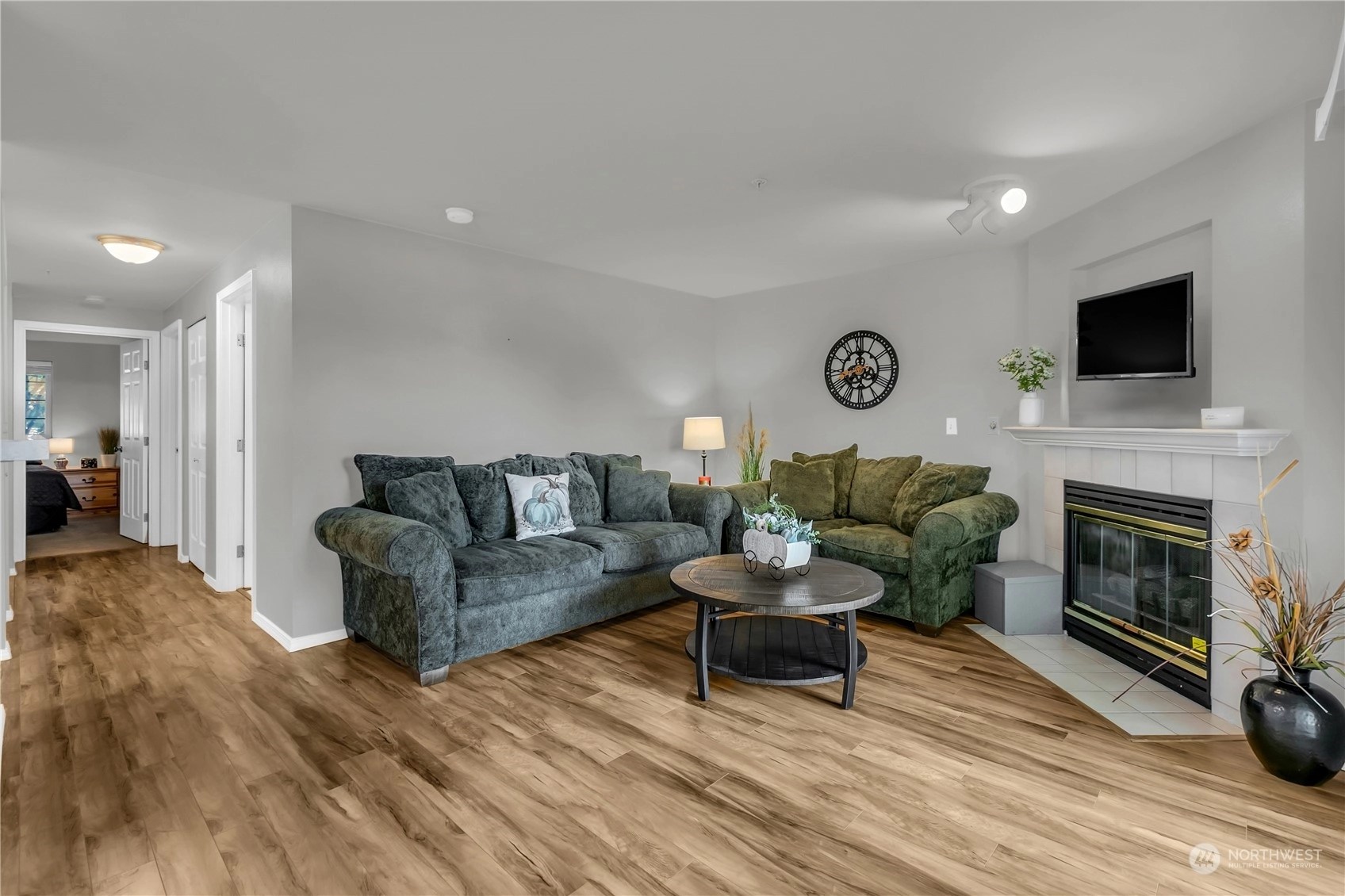 Lake Meridian Ridge Condos For Sale at Lake Meridian Ridge in Kent, WA Wicklund