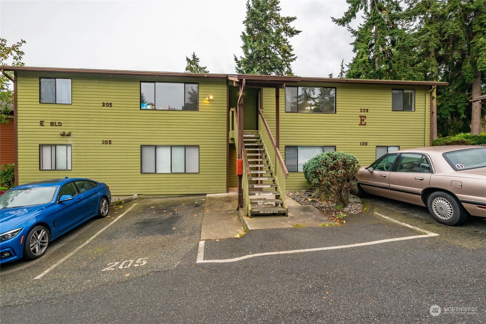 Woodside North Condos For Sale at Woodside North in Oak Harbor, WA