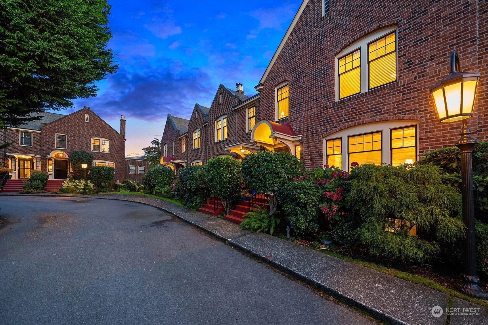 Hawthorne Square Condos For Sale at Hawthorne Square in Seattle, WA Wicklund