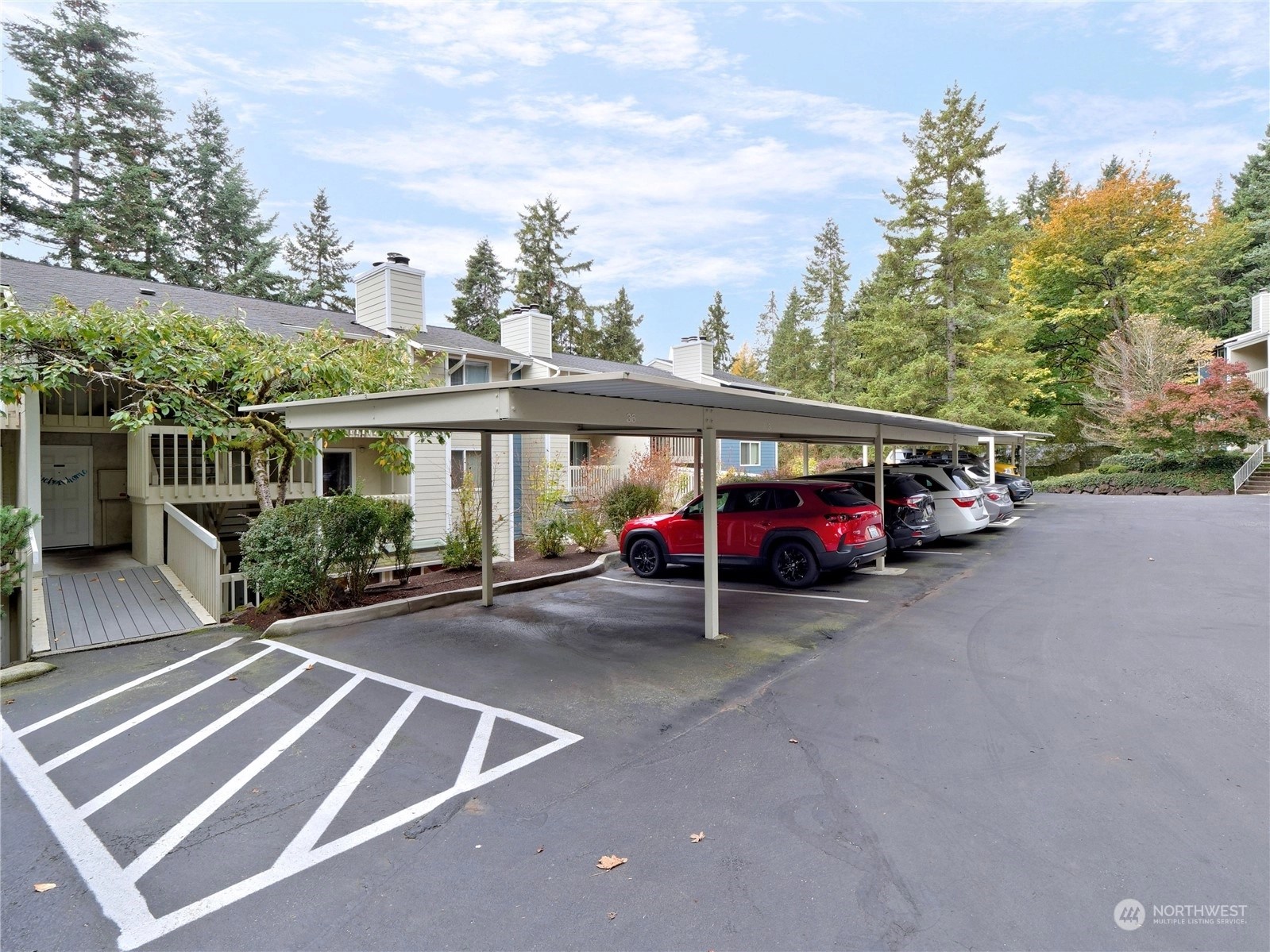 The Redwoods Condos For Sale at The Redwoods in Redmond, WA Wicklund