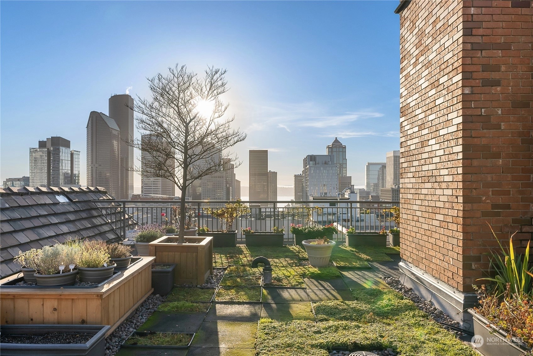 Gainsborough Condos For Sale at Gainsborough in Seattle, WA Wicklund