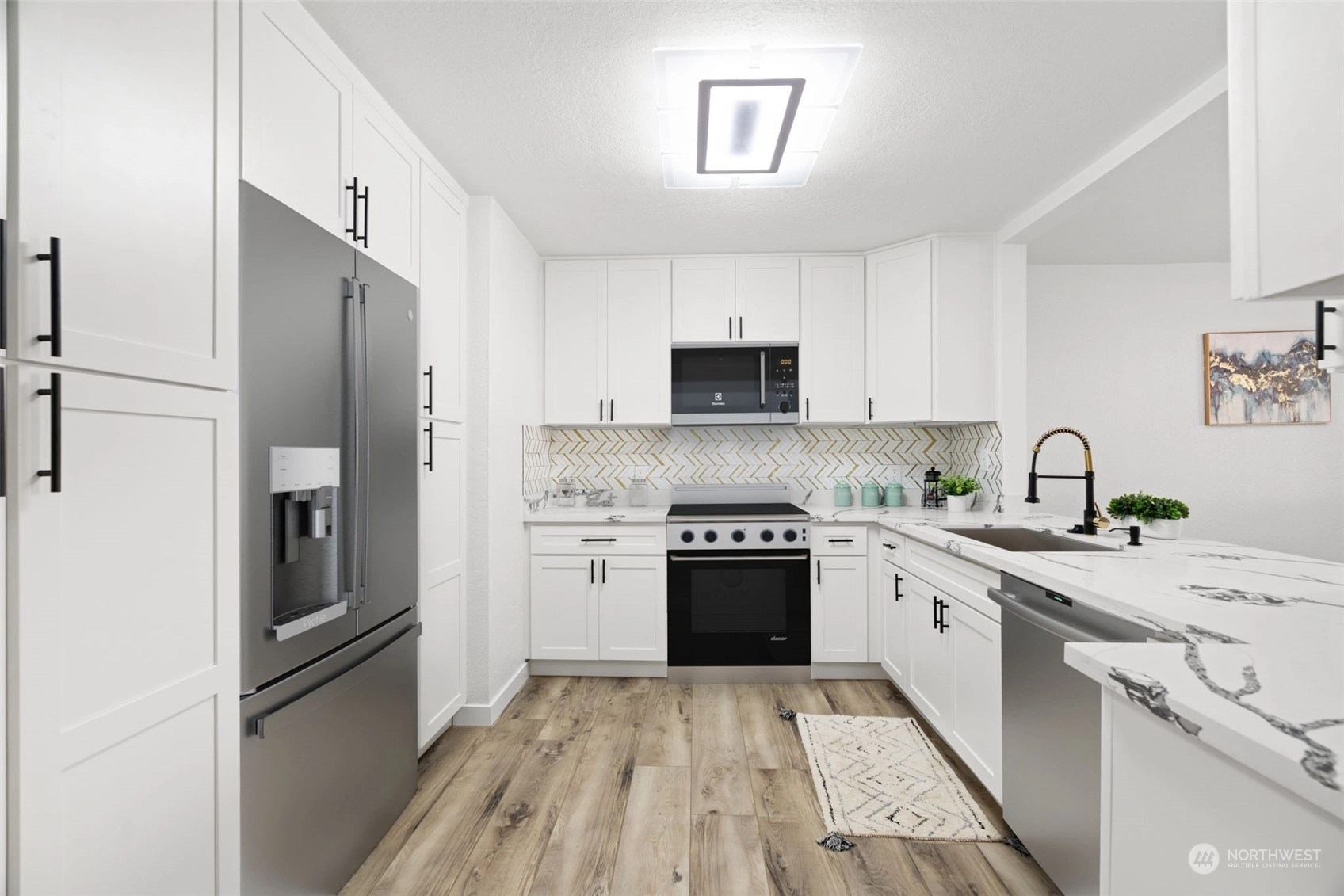 Wedgewood Condos For Sale at Wedgewood in Bellevue, WA Wicklund