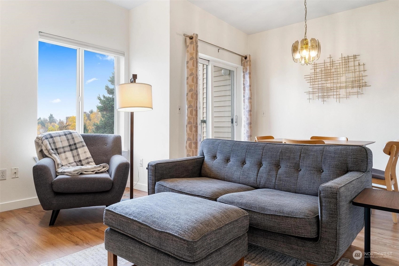 The Aspen Condos For Sale at The Aspen in Seattle, WA Wicklund