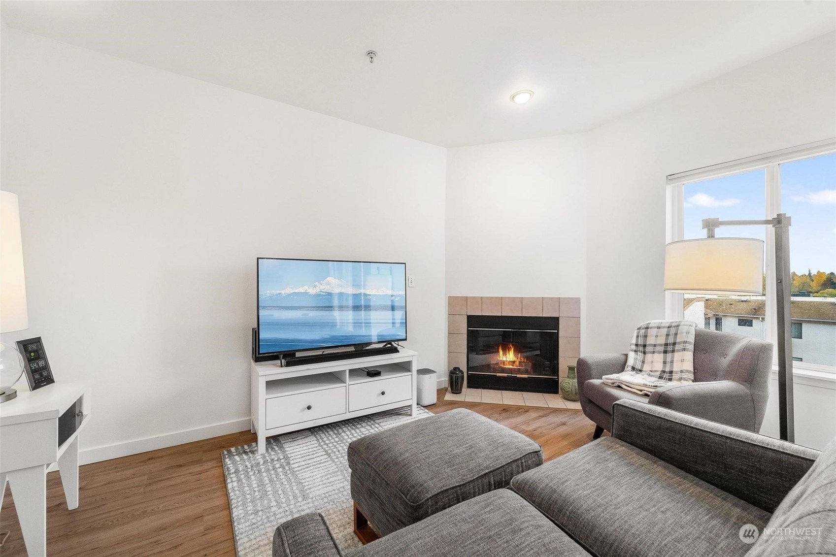 The Aspen Condos For Sale at The Aspen in Seattle, WA Wicklund