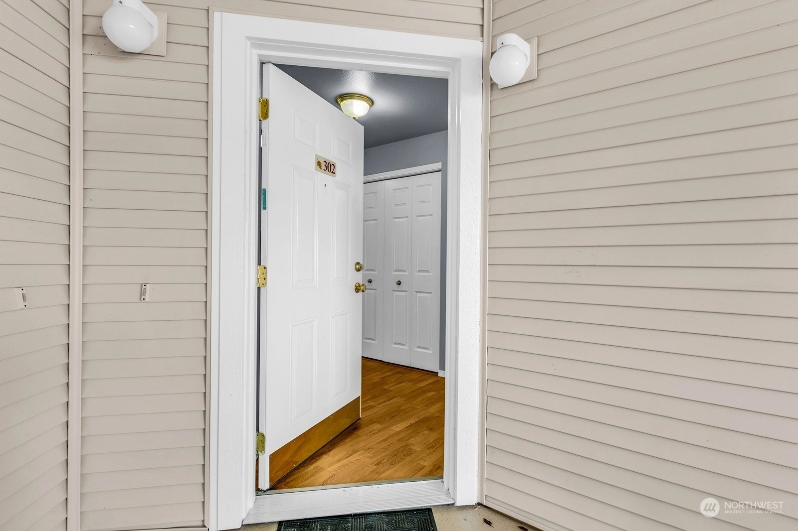 Autumn Brook Condos For Sale at Autumn Brook in Everett, WA Wicklund