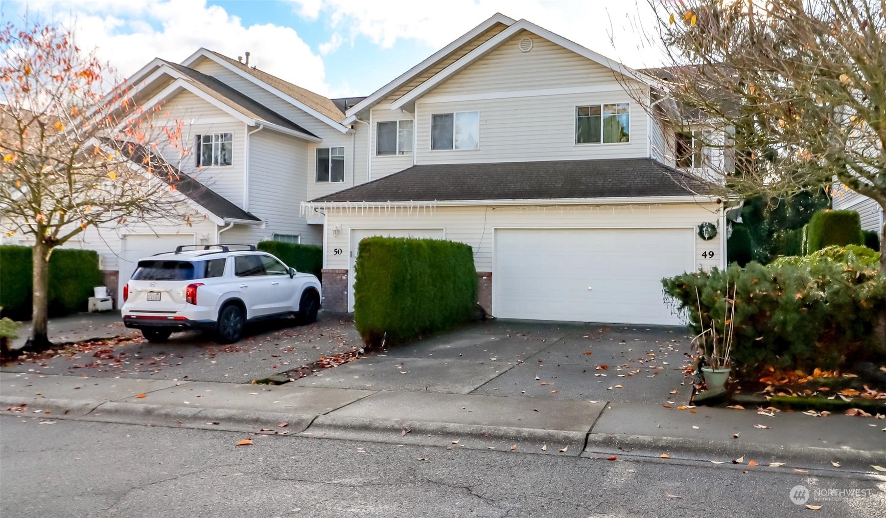 Spring Mountain Lane Townhomes and Townhouses For Sale at Spring