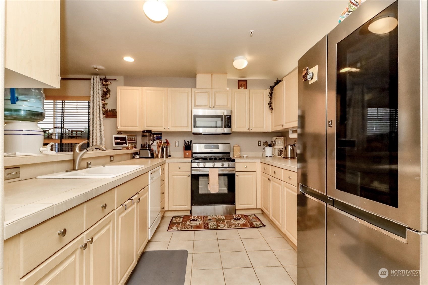 Spring Mountain Lane Townhomes and Townhouses For Sale at Spring