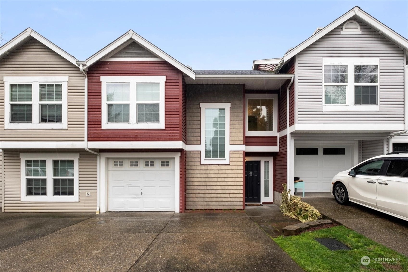 Alicia Meadows Townhomes and Townhouses For Sale at Alicia Meadows in