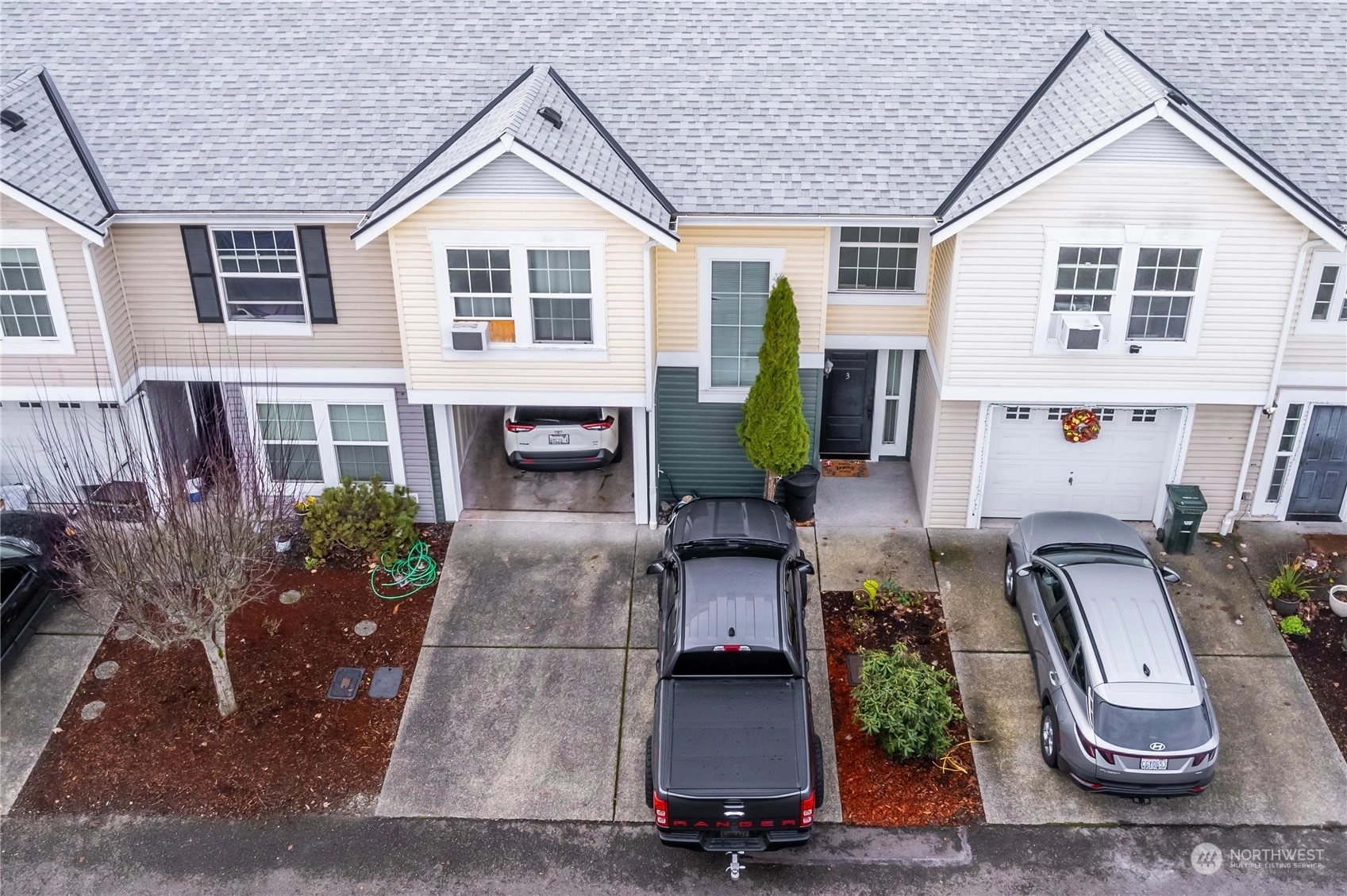 Courtney Ridge Estates Townhomes and Townhouses For Sale at Courtney