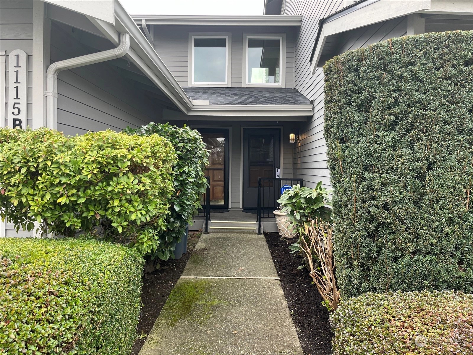 Mainhouse One Townhomes and Townhouses For Sale at Mainhouse One in