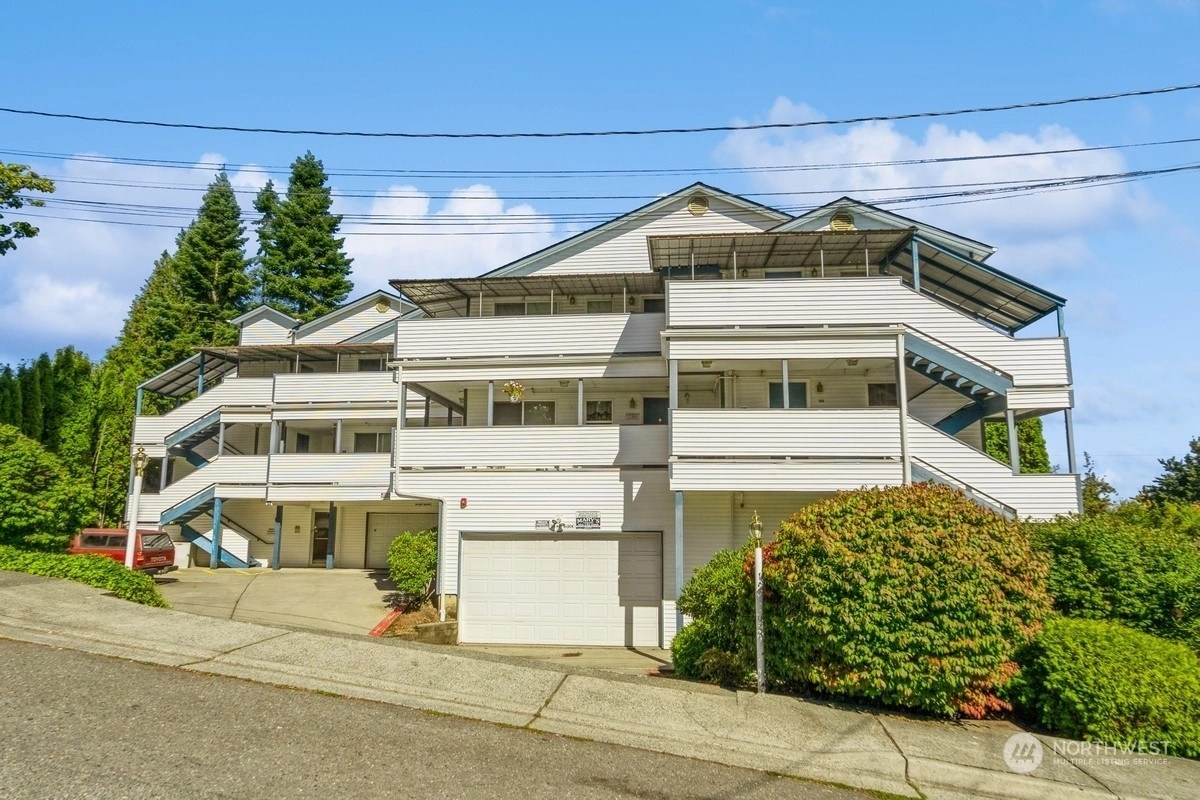 Cascade Mountain Condos For Sale at Cascade Mountain in Everett, WA