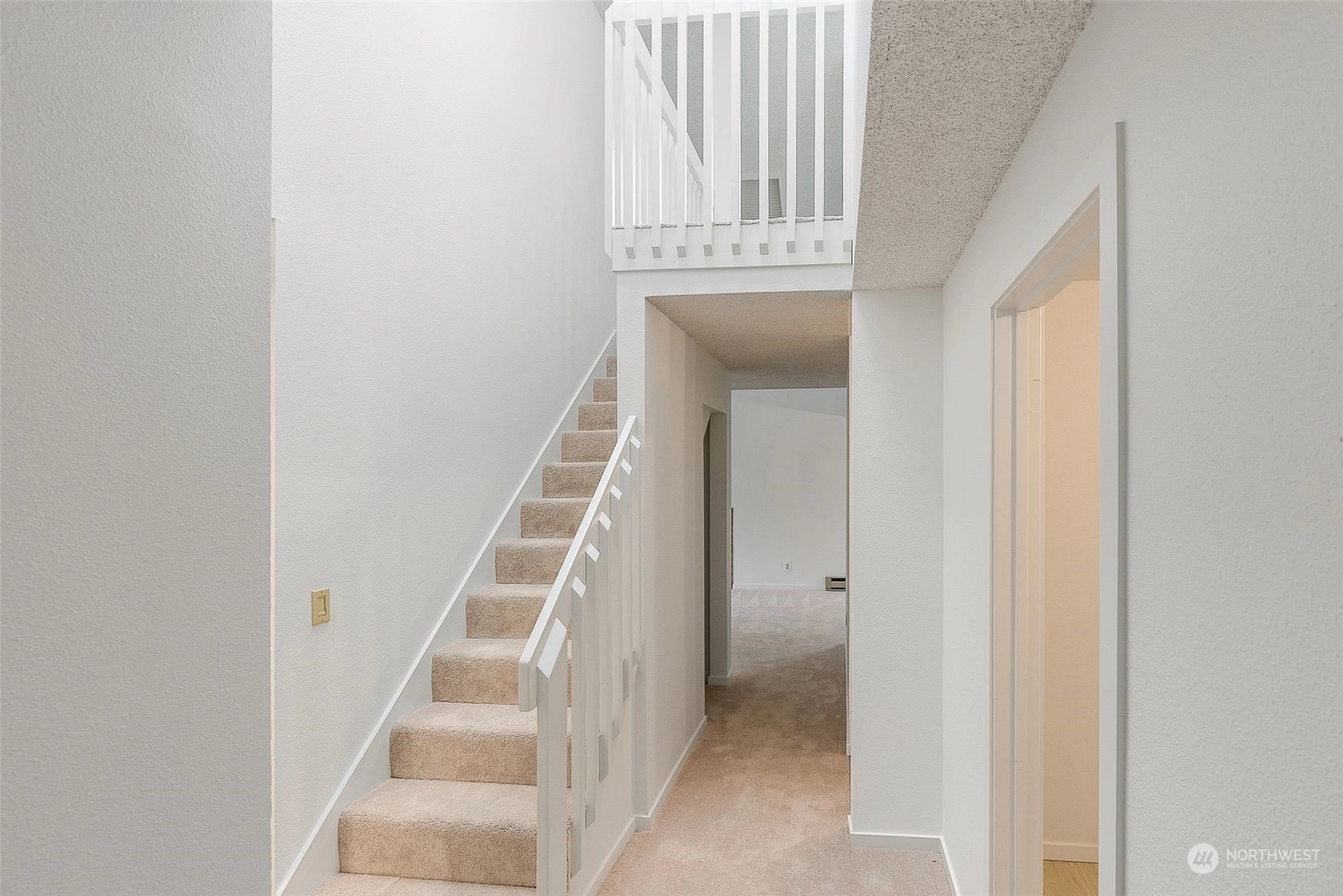 Cambridge Place Condos For Sale at Cambridge Place in Kirkland, WA