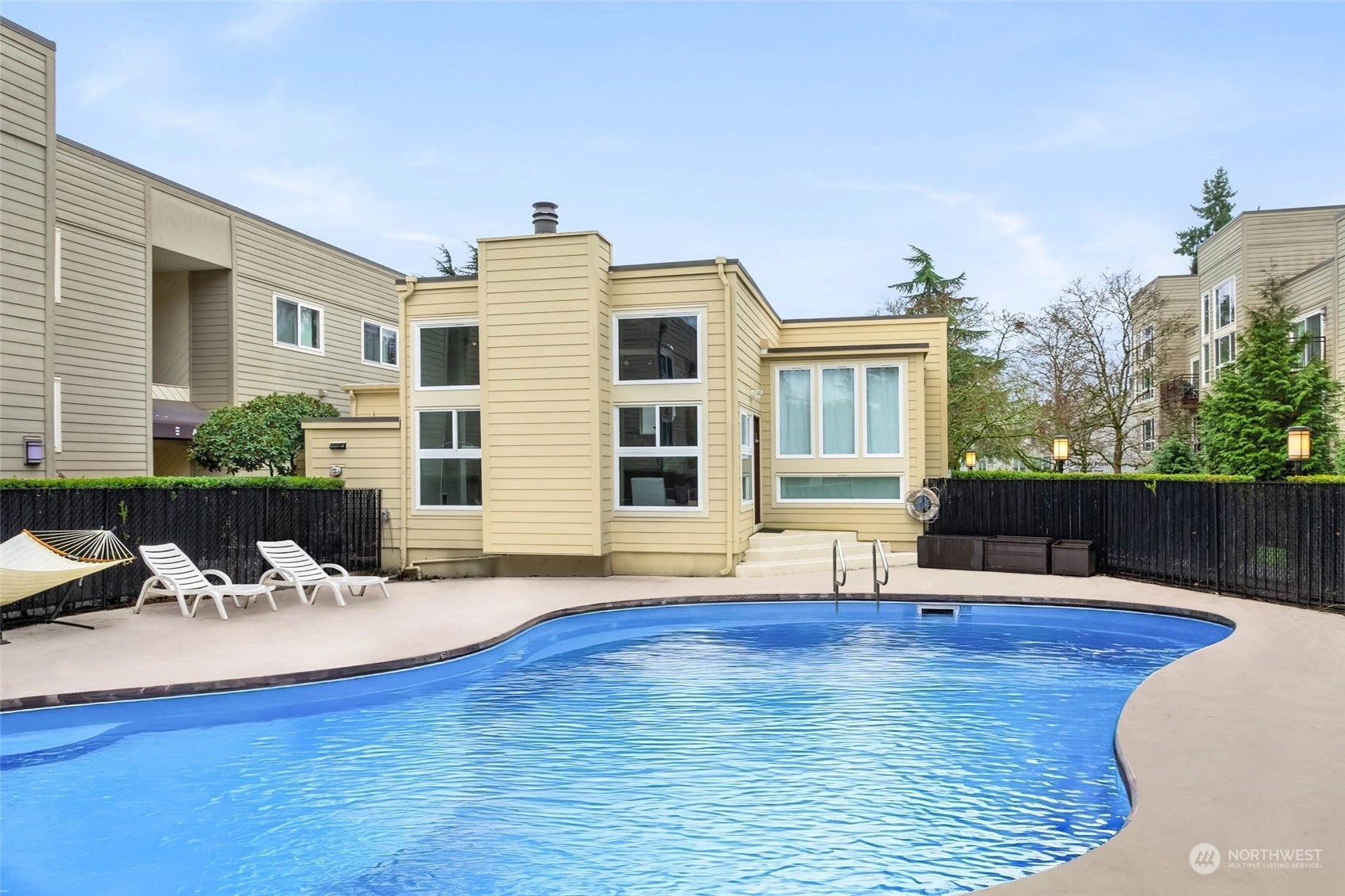 The Sandpiper Condos For Sale at The Sandpiper in Seattle, WA Wicklund