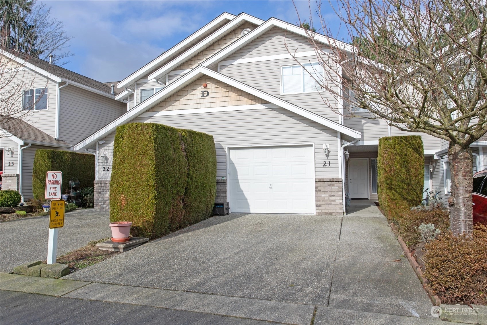 Spring Mountain Lane Townhomes and Townhouses For Sale at Spring