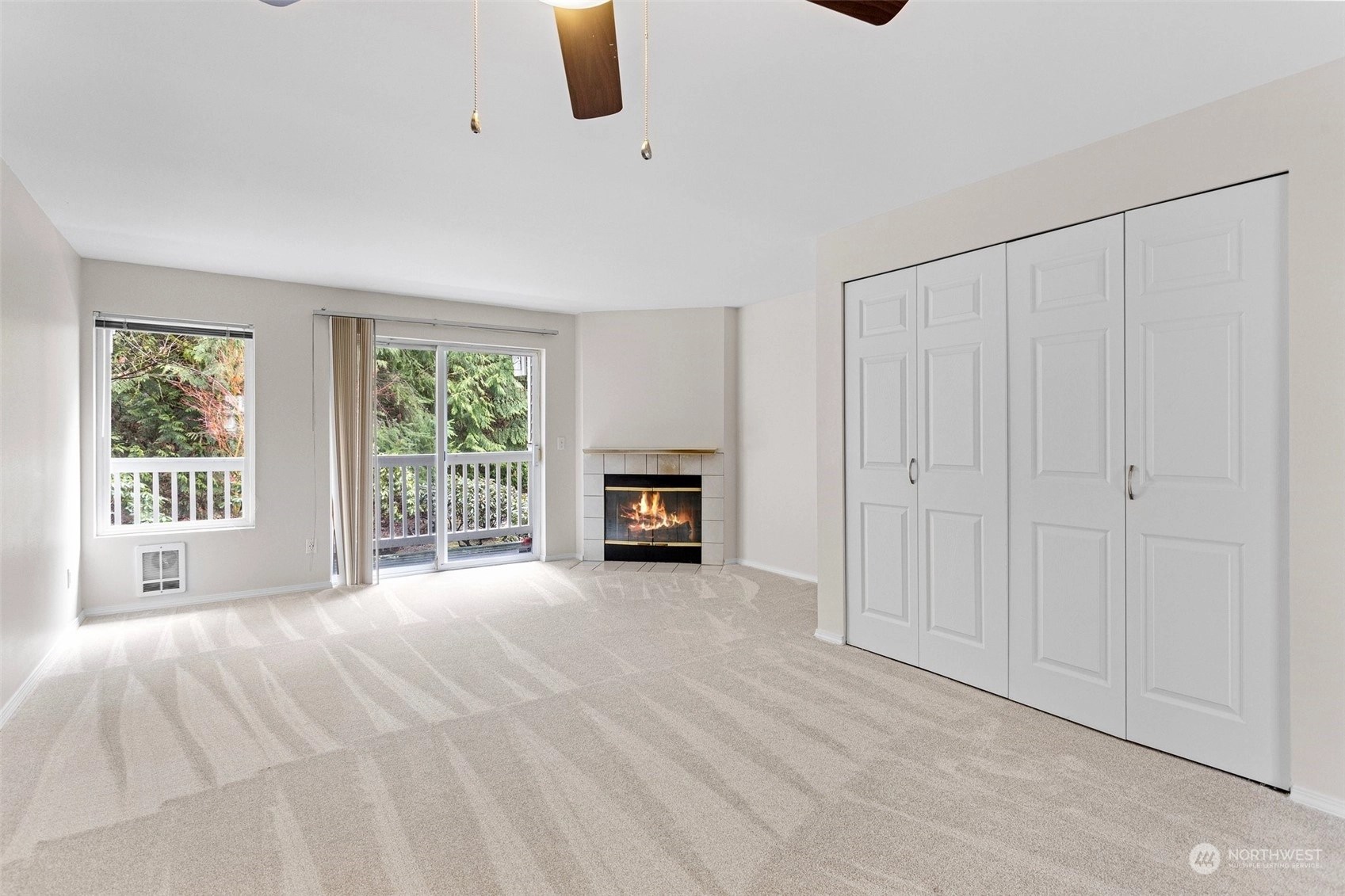 Lakemont Ridge Condos For Sale at Lakemont Ridge in Bellevue, WA Wicklund