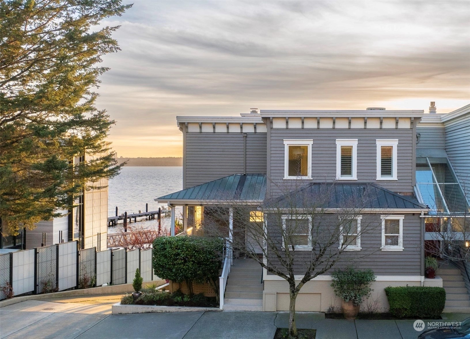 Lake Washington Waterfront Homes For Sale with Lake Washington in Seattle, WA Wicklund