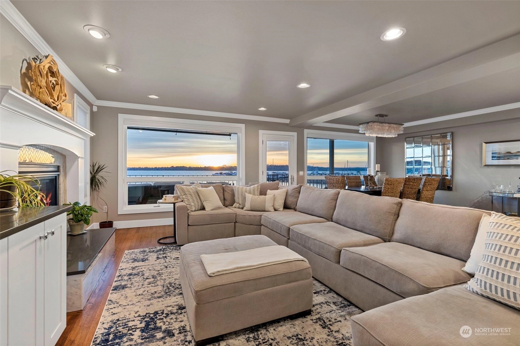 Lake Washington Waterfront Homes For Sale with Lake Washington in Seattle, WA Wicklund