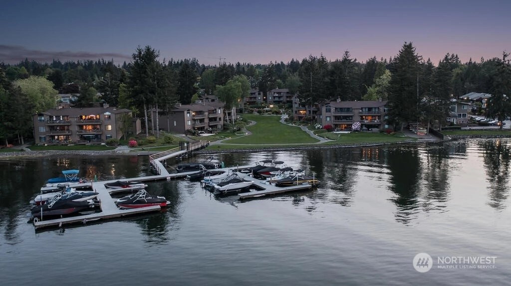 Lake Villas Condos For Sale at Lake Villas in Redmond, WA Mainview