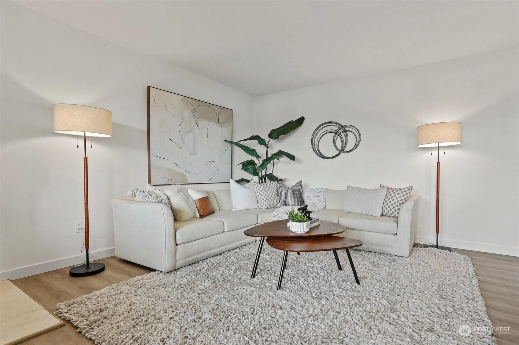 Lake Ballinger Estates Condos For Sale at Lake Ballinger Estates in