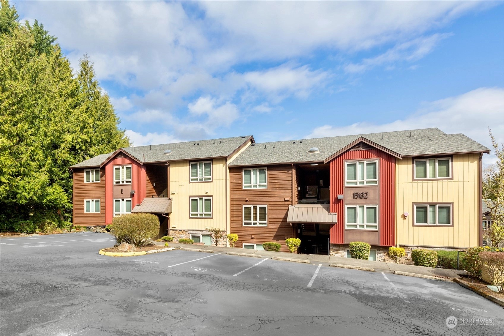 The Boulders Condos For Sale at The Boulders in Redmond, WA Wicklund