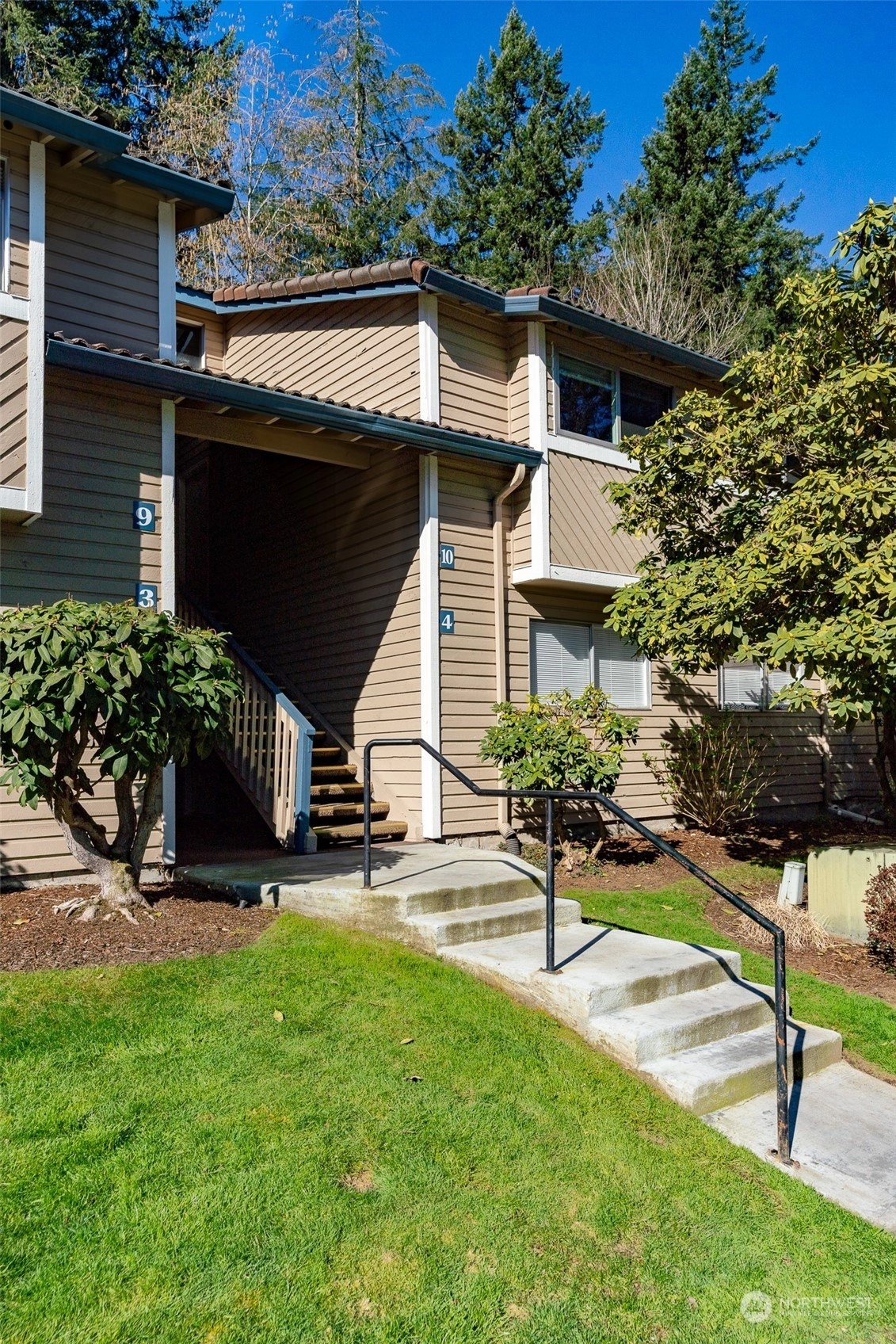 Fairway Greens Condos For Sale at Fairway Greens in Renton, WA Wicklund