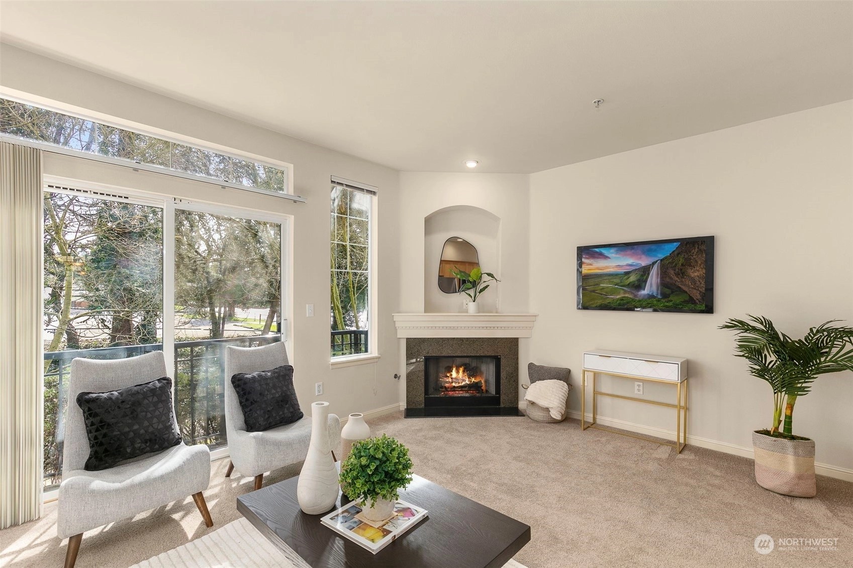 Lochshire Condos For Sale at Lochshire in Kirkland, WA Wicklund