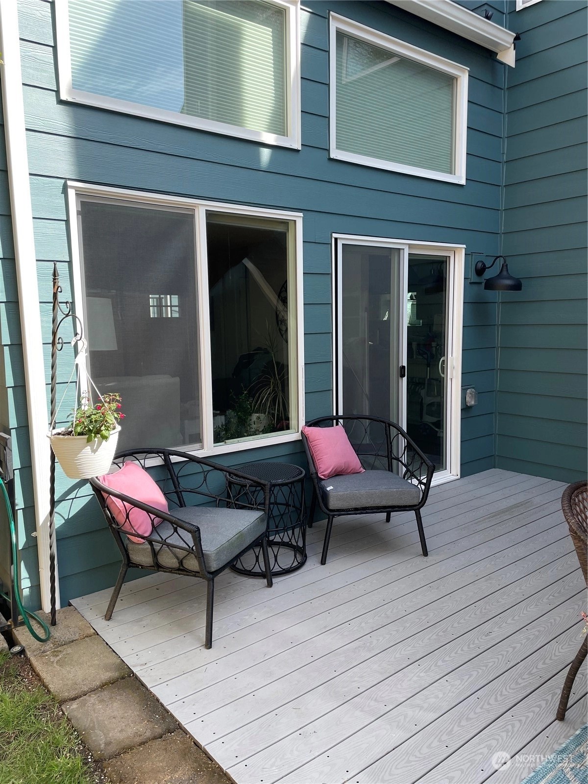 Longfellow Run Condos For Sale at Longfellow Run in Seattle, WA