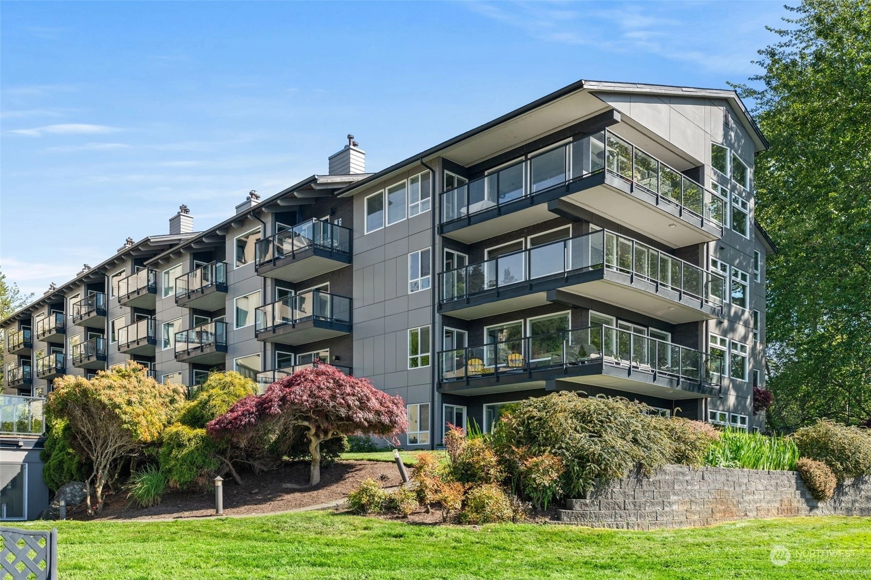 Juanita Bay Condos For Sale at Juanita Bay in Kirkland, WA Wicklund