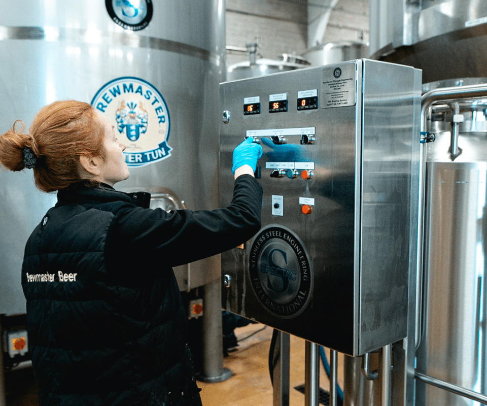 About Dundalk Bay Brewery & Distillery